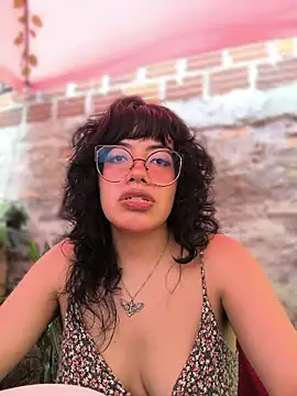 Snapshot of Fun_Everywhere chatting on 03-21-26, 08:02 Fun Everywhere online show from 03-21-26, 08:02