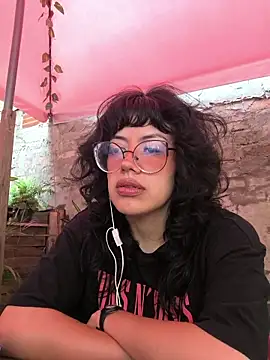 Snapshot of Fun_Everywhere chatting on 04-01-26, 10:18 Fun Everywhere online show from 04-01-26, 10:18