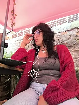 Snapshot of Fun_Everywhere chatting on 02-23-26, 03:01 Fun Everywhere online show from 02-23-26, 03:01