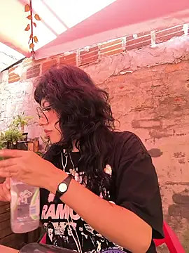 Snapshot of Fun_Everywhere chatting on 04-02-26, 08:26 Fun Everywhere online show from 04-02-26, 08:26