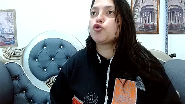 Snapshot of KataleyaStiward chatting on 06-19-26, 12:33 KataleyaStiward online show from 06-19-26, 12:33