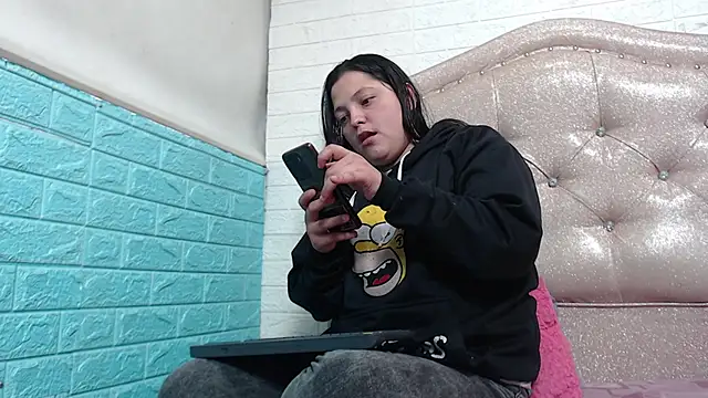 KataleyaStiward online show from 09-10-25, 02:27