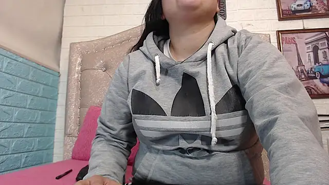 KataleyaStiward online show from 09-17-25, 01:02