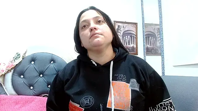 Snapshot of KataleyaStiward chatting on 06-30-26, 04:18 KataleyaStiward online show from 06-30-26, 04:18