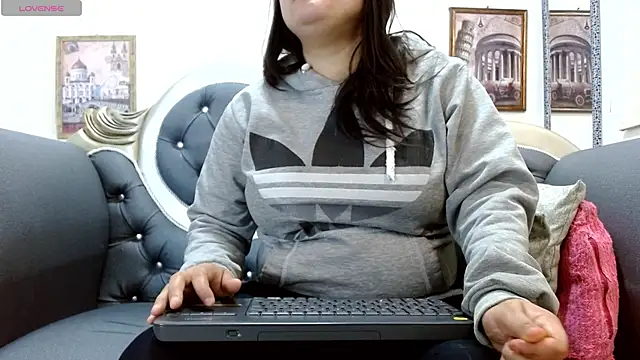 Snapshot of KataleyaStiward chatting on 05-27-26, 12:56 KataleyaStiward online show from 05-27-26, 12:56
