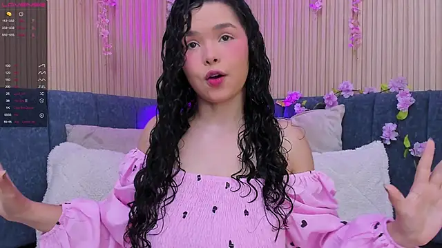 Snapshot of angeline_teen chatting on 03-15-25, 12:13 angeline teen online show from 03-15-25, 12:13
