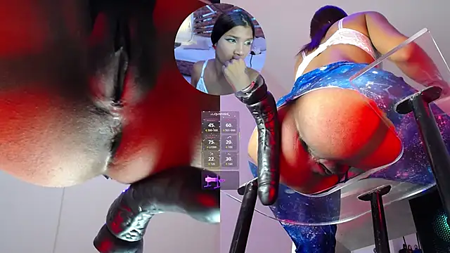 Snapshot of SofiRey_ chatting on 10-07-25, 01:56 SofiRey  online show from 10-07-25, 01:56