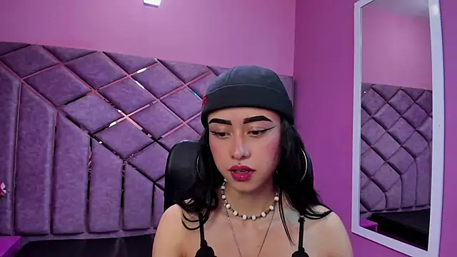 Snapshot of AnnySweett_ chatting on 10-06-25, 04:30 AnnySweett online show from 10-06-25, 04:30