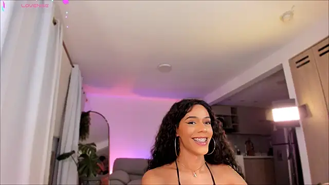 Snapshot of _Miss_Anna_ chatting on 08-01-26, 10:46 Miss Anna online show from 08-01-26, 10:46