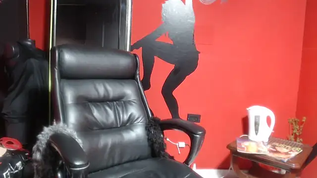 KLOE PIELL online show from 12-22-25, 08:09