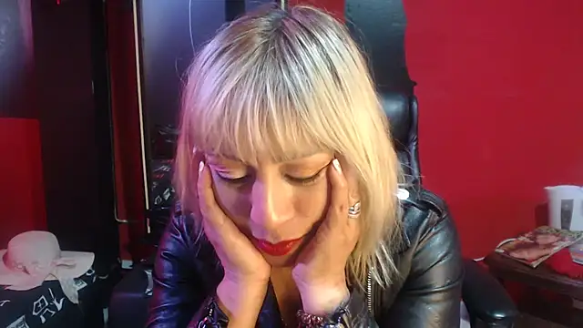 KLOE PIELL online show from 10-29-25, 09:58