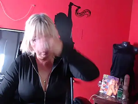 KLOE PIELL online show from 03-11-26, 09:09