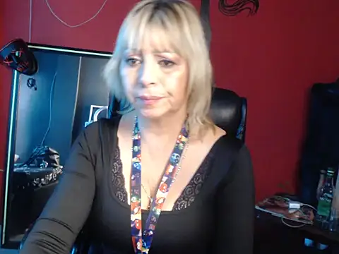 KLOE PIELL online show from 03-06-26, 08:04