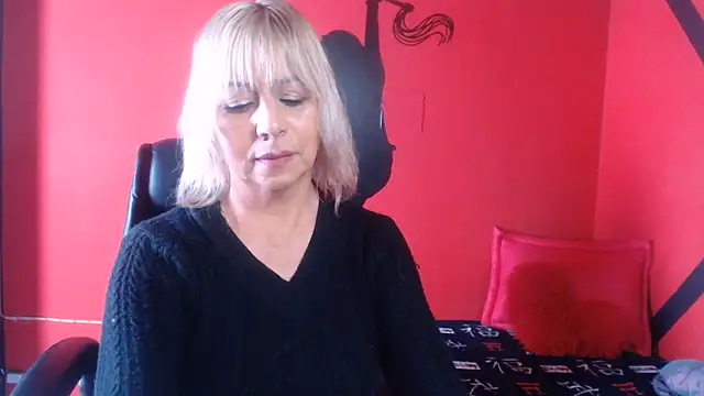 KLOE PIELL online show from 06-16-26, 05:02