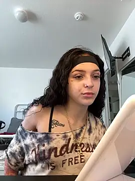 Snapshot of exoticmisfitt chatting on 01-31-26, 08:51 exoticmisfitt online show from 01-31-26, 08:51