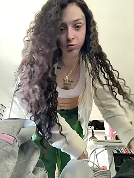 Snapshot of exoticmisfitt chatting on 02-14-26, 11:38 exoticmisfitt online show from 02-14-26, 11:38