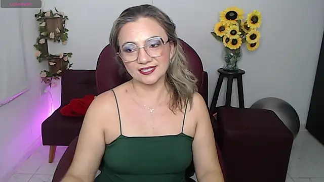 Ghada milf online show from 03-18-26, 10:43