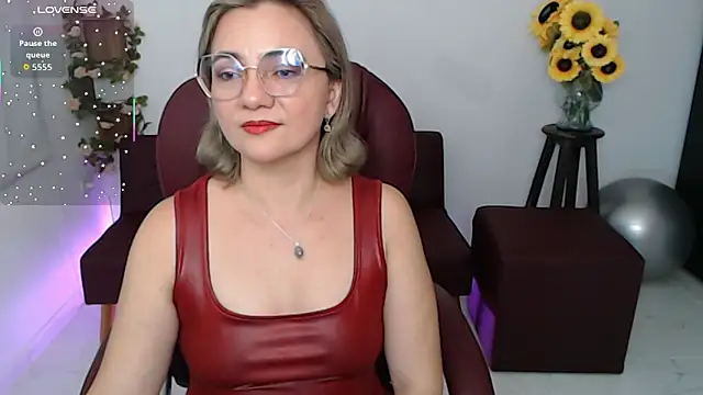 Ghada milf online show from 05-09-26, 10:57