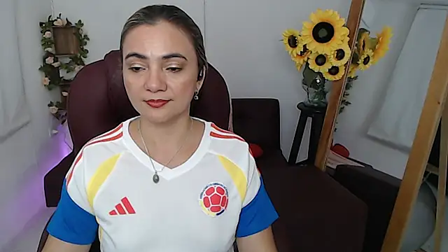 Snapshot of Ghada_milf chatting on 06-17-26, 10:41 Ghada milf online show from 06-17-26, 10:41