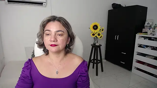 Snapshot of Ghada_milf chatting on 03-07-25, 05:38 Ghada milf online show from 03-07-25, 05:38