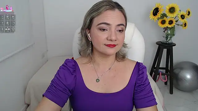 Snapshot of Ghada_milf chatting on 09-13-25, 11:16 Ghada milf online show from 09-13-25, 11:16