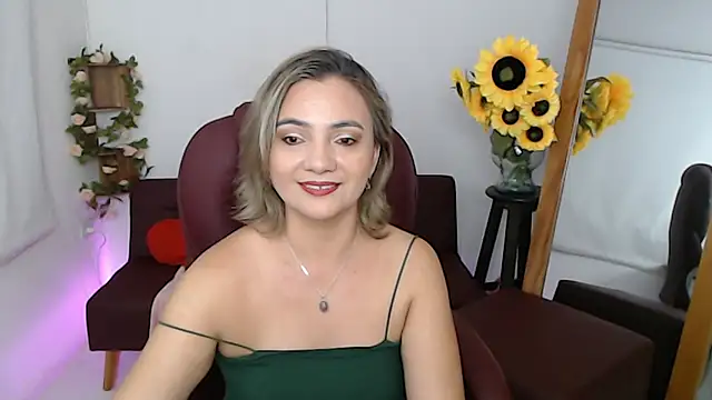 Snapshot of Ghada_milf chatting on 07-06-26, 10:45 Ghada milf online show from 07-06-26, 10:45