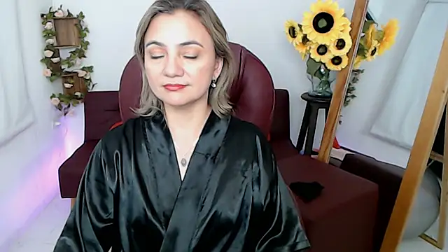 Snapshot of Ghada_milf chatting on 06-29-26, 12:28 Ghada milf online show from 06-29-26, 12:28