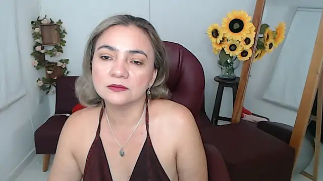 Snapshot of Ghada_milf chatting on 06-07-26, 10:48 Ghada milf online show from 06-07-26, 10:48