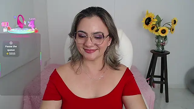 Ghada milf online show from 11-14-25, 09:40