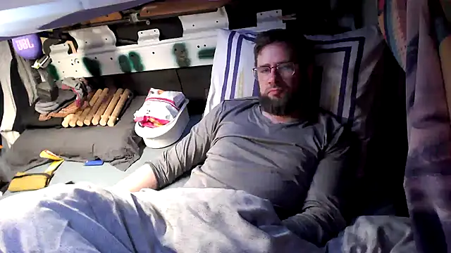 Snapshot of TRebelG chatting on 02-25-26, 04:01 TRebelG online show from 02-25-26, 04:01