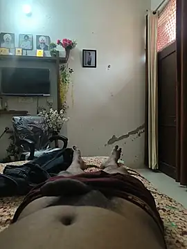 arshvir133 online show from 07-05-26, 04:19