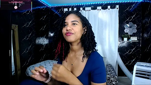 Snapshot of Hillary_queen chatting on 09-15-25, 12:27 Hillary queen online show from 09-15-25, 12:27