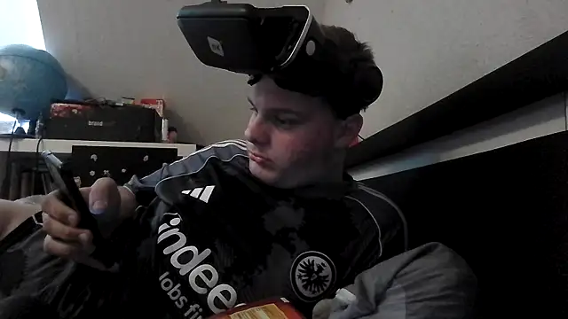 Nicolasjlhkjzl online show from 04-30-26, 01:51