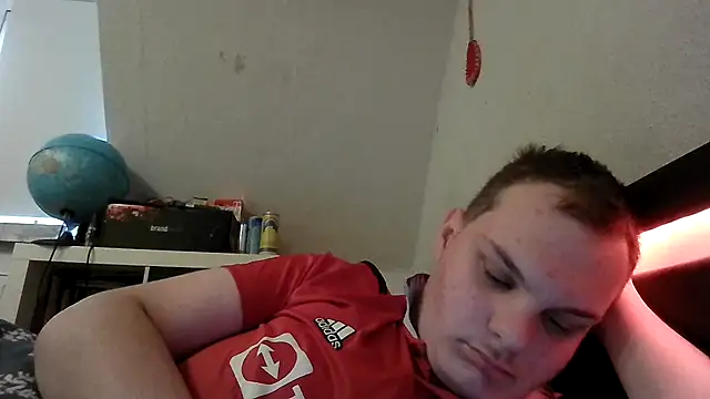 Nicolasjlhkjzl online show from 04-06-26, 05:08