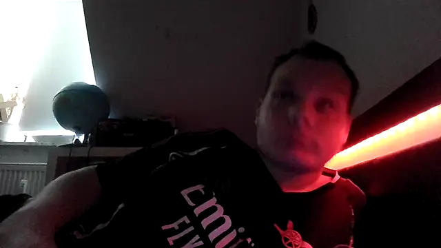 Nicolasjlhkjzl online show from 04-25-26, 02:14