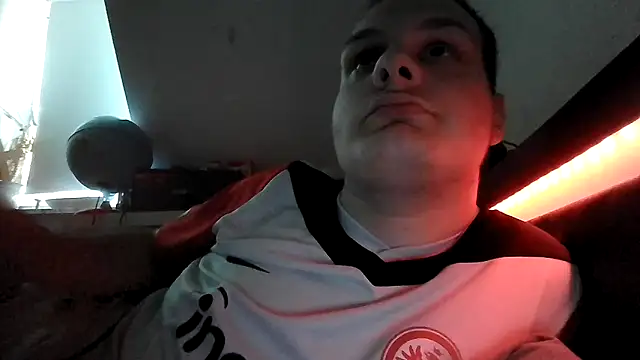 Nicolasjlhkjzl online show from 04-18-26, 10:06