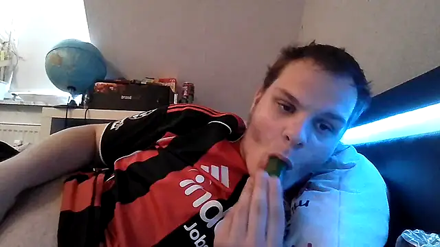 Nicolasjlhkjzl online show from 05-28-26, 10:54