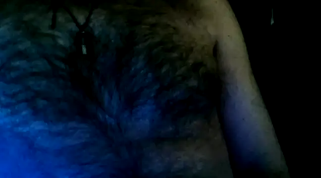 Snapshot of titanzitte chatting on 02-08-25, 02:15 titanzitte online show from 02-08-25, 02:15