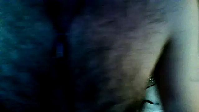 Snapshot of titanzitte chatting on 11-10-25, 01:43 titanzitte online show from 11-10-25, 01:43