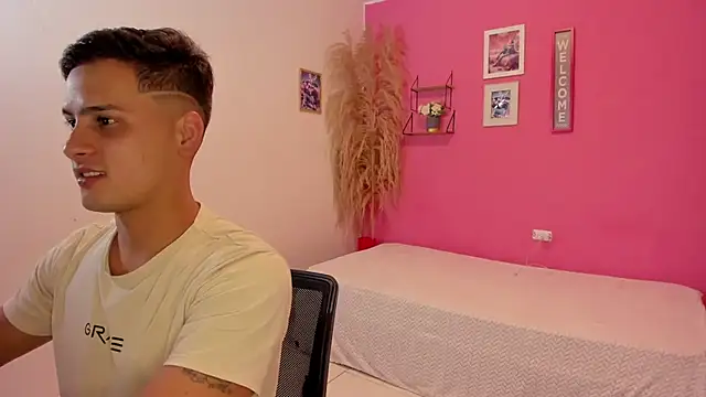 JANER 03 online show from 10-21-25, 04:12