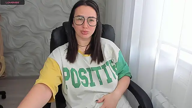 Kendra SXY online show from 11-22-25, 07:51