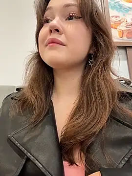 Peachy Dream online show from 10-31-25, 02:13