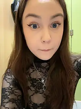 Snapshot of Peachy_Dream chatting on 02-28-25, 05:26 Peachy Dream online show from 02-28-25, 05:26