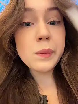 Peachy Dream online show from 04-17-26, 05:16