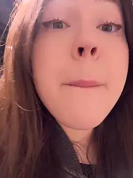 Peachy Dream online show from 04-19-26, 06:10