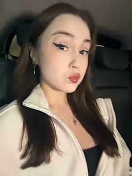 Snapshot of Peachy_Dream chatting on 01-18-25, 09:24 Peachy Dream online show from 01-18-25, 09:24