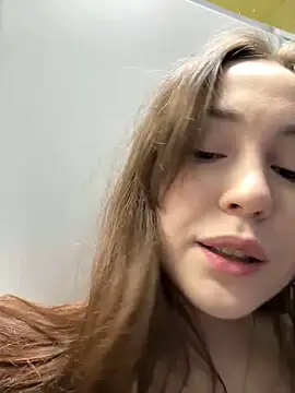 Snapshot of Peachy_Dream chatting on 02-15-25, 08:12 Peachy Dream online show from 02-15-25, 08:12