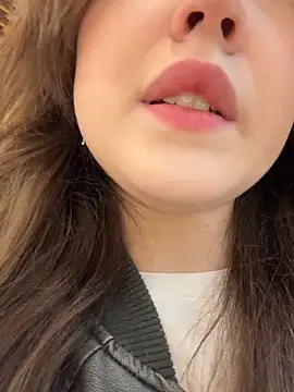 Peachy Dream online show from 04-18-26, 04:20