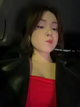 Peachy Dream online show from 12-16-25, 07:07