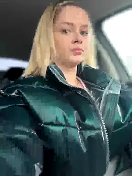 Love Bri online show from 11-18-25, 09:56